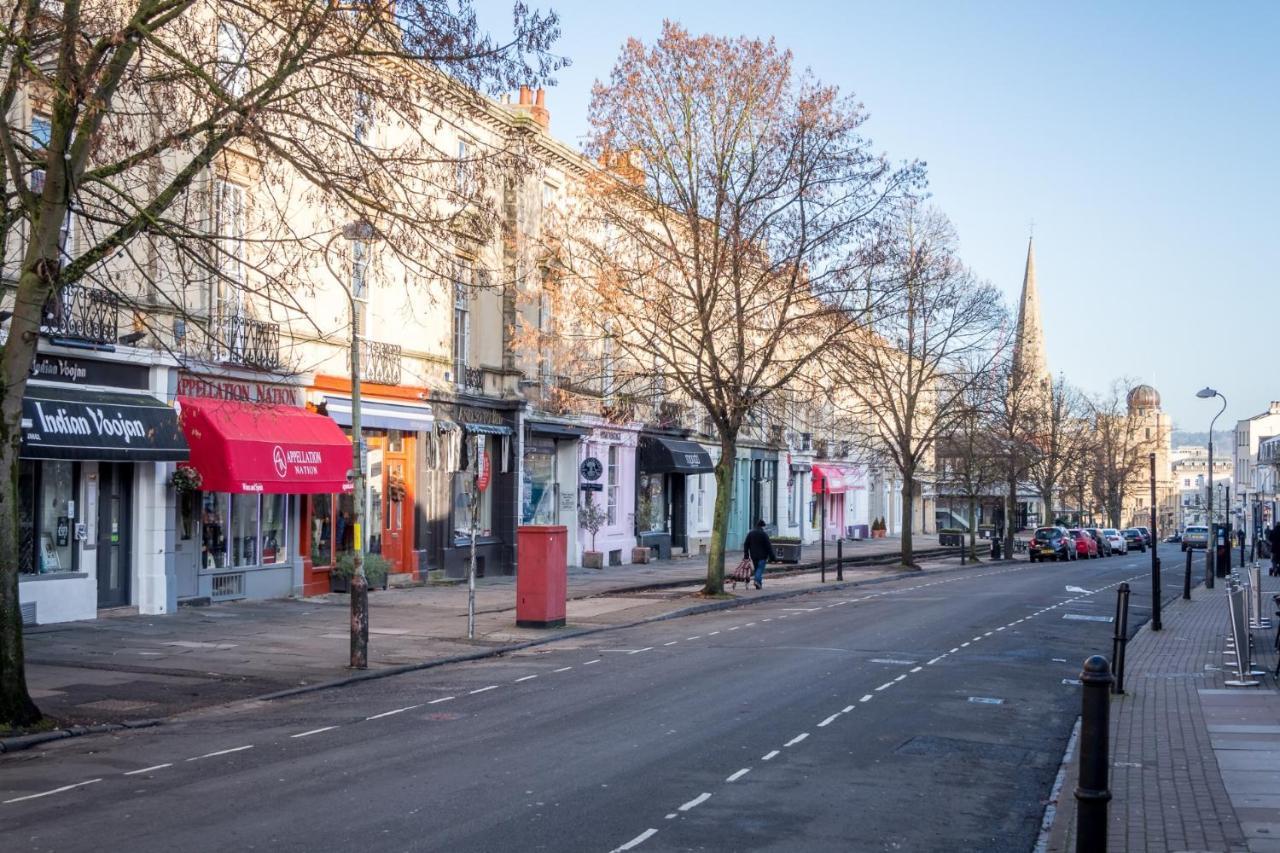 Elliot Oliver - Luxury 2 Bedroom Regency Apartment With Parking & Ev Charger Cheltenham Bagian luar foto